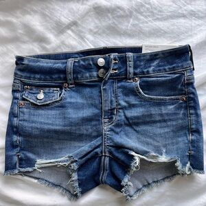 american eagle: low rise shortie shorts.